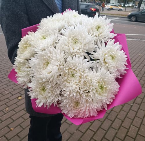 Купить букет из белых хризантем с доставкой по Новотроицку